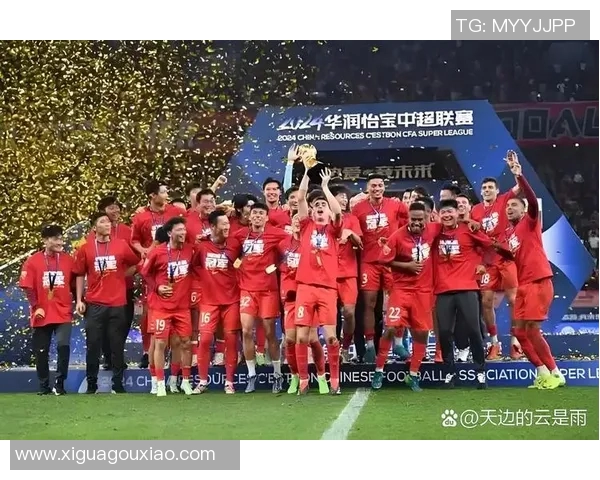 十一名普通球员逆袭战胜中国足球明星展现团结与拼搏精神 十一名普通球员逆袭战胜中国足球明星展现团结与拼搏精神